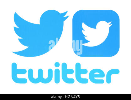 Kiev, Ukraine - 30 mai 2016 : Collection de Twitter logos imprimés sur du papier. Twitter est un service de réseau social en ligne qui permet aux utilisateurs d'envoyer Banque D'Images