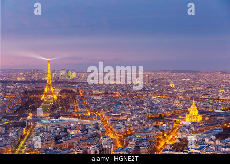 Vue aérienne de nuit Paris, France Banque D'Images