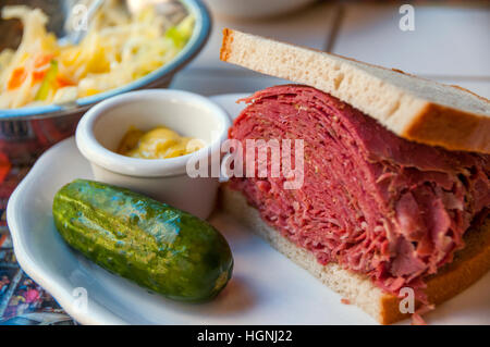 Sandwich au corned beef Banque D'Images