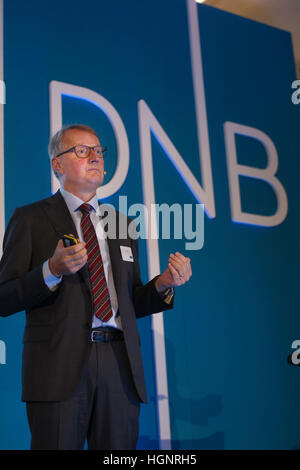 Rune Bjerke, directeur général du Groupe DNB DNB au Capital Markets Day, 16 novembre 2016, l'hôtel Claridges, London, UK Banque D'Images