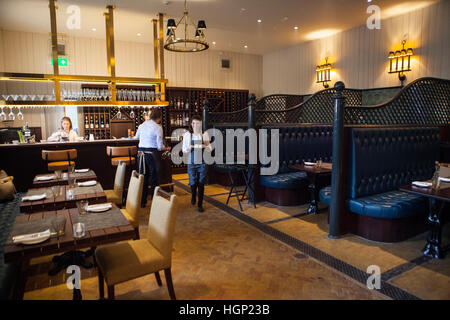 L'intérieur à l'Astor Grill à Cliveden House, dans le Berkshire. Banque D'Images