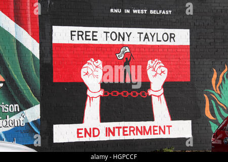 Articles de Tony Taylor murale sur la Falls Road à Belfast Banque D'Images