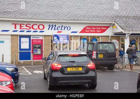 Tesco supermarché Metro magasin dans le village de Lancashire, Angleterre, Royaume-Uni Ramsbottom Banque D'Images