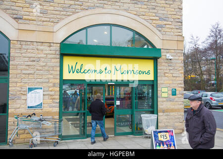 Bienvenue au supermarché Morrisons épicerie dans le village de Ramsbottom dans le Lancashire, Angleterre Banque D'Images