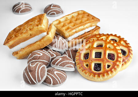 Cookies différents sur un fond blanc Banque D'Images