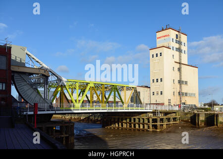 Kingston-uopn-Hull, East Riding of Yorkshire, UK. Drypool pont sur la rivière de Hull. Banque D'Images