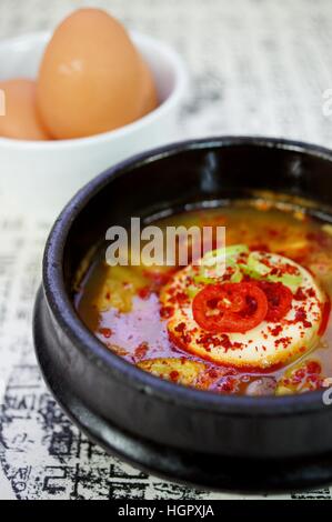 Ragoût de tofu mou (Sundubu Jjigae) Banque D'Images