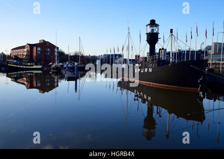 Rejeter Lightship dans Hull Marina Banque D'Images