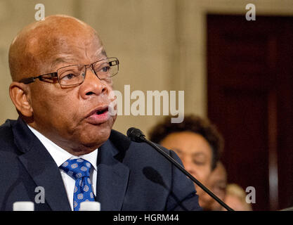 Washington, USA. Jan 11, 2017. Bord de son témoignage devant le Comité judiciaire du Sénat des États-Unis sur la nomination du sénateur américain Jeff Sessions (républicain de l'Alabama) pour être Procureur général des États-Unis sur la colline du Capitole à Washington, DC le mercredi, Janvier 11, 2017. Dpa : Crédit photo alliance/Alamy Live News Banque D'Images