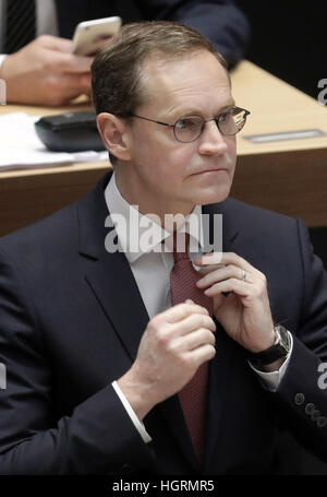 Berlin, Allemagne. 12 Jan, 2017. Maire de Berlin Michael Müller (SPD) photographié au cours d'une session de la Chambre des Représentants de Berlin à Berlin, Allemagne, 12 janvier 2017. Dpa : Crédit photo alliance/Alamy Live News Banque D'Images