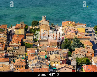 ​​Lake Lazise, Bardolino, Vénétie, Italie Banque D'Images