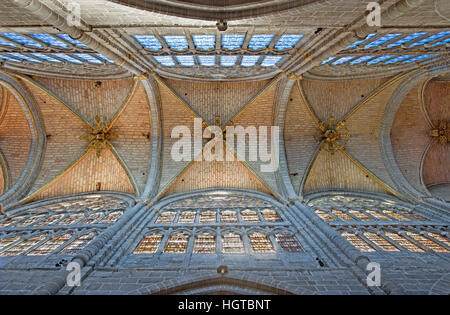 AVILA, ESPAGNE, avril - 19, 2016 : La voûte gothique de la cathédrale. Banque D'Images