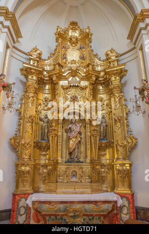 AVILA, ESPAGNE, avril - 19, 2016 : l'autel sculpté polychrome de st. Joseph dans l'église Convento San Antonio par artiste inconnu de 18 ans. 100. Banque D'Images