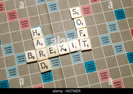 Scrabble lettres letters spelling out Brexit, disque brexit brexit, soft. Banque D'Images