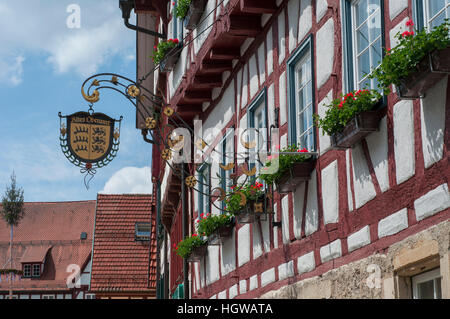 Maison Half-Timbering dans vieille ville de Bad Urach, Alpes Souabe, Reutlingen, souabe, Bad Urach, Vieille Ville, Bade-Wurtemberg, Allemagne Banque D'Images