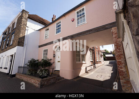 Maisons d'époque dans la rue Strand, Sandwich, Kent. Banque D'Images