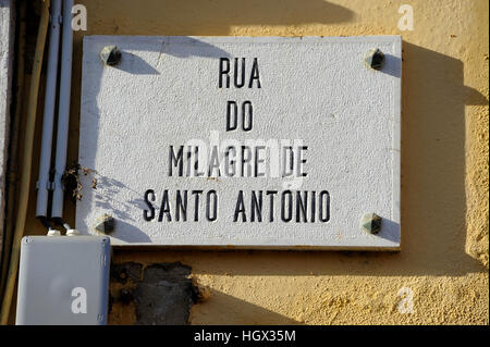 Rue Rua Milagre de Santo Antonio, Alfama, Lisboa, Lisbonne, Portugal Banque D'Images