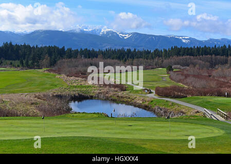 La ville pittoresque de Pheasant Glen Golf à Qualicum Beach, sur l'île de Vancouver (Canada). 11 601 SCO. Banque D'Images