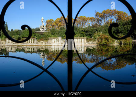 Florence. L'Italie. Jardins de Boboli (Giardini di Boboli), l'isolotto. Banque D'Images