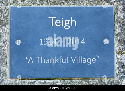 Une plaque dans le village de Teigh, Rutland, en Angleterre, commémorant 100 ans comme "village reconnaissant" de 1914 à 2014. Banque D'Images