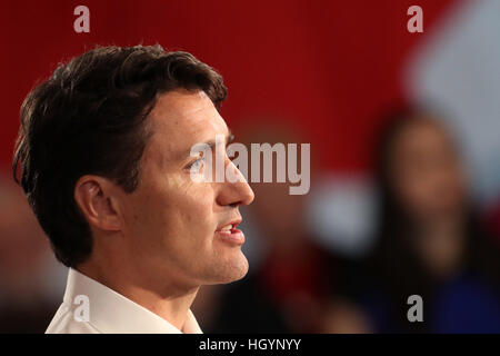 Kingston, Ontario, Canada. 12 Jan, 2017. Premier ministre Justin Trudeau parle lors d'une réunion publique à la salle du Souvenir à l'hôtel de ville de Kingston, en Ontario, le 12 janvier, 2017. © Lars Hagberg/ZUMA/Alamy Fil Live News Banque D'Images