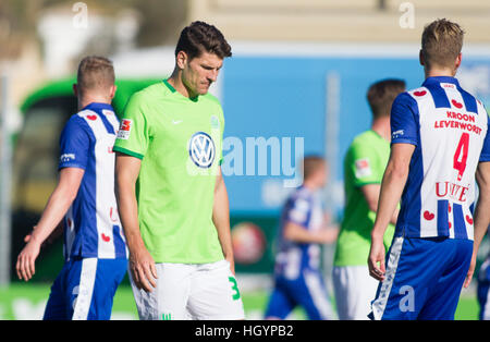 Murcia, Espagne. 07Th Jan, 2017. Wolfsburg's Mario Gomez lors d'un match de football amical entre Vfl Wolfsburg et SC Herrenveen à Murcie, Espagne, 07 janvier 2017. Photo : Pascu Mendez/dpa/Alamy Live News Banque D'Images