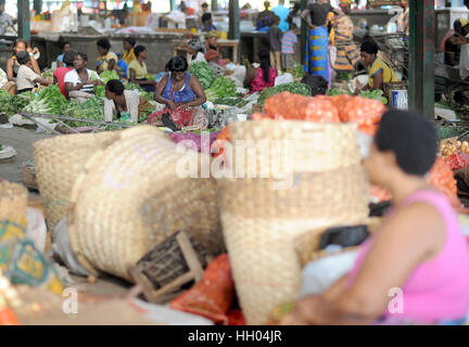 Vue sur le marché de Soweto près du complexe d'Kanyama à Lusaka, Zambie, 11 mars 2016. Le marché est ouvert tous les jours. - Pas de service de fil - Photo : Britta Pedersen/dpa-Zentralbild/ZB Banque D'Images