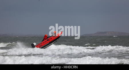 Zapcat RIB offshore racing circuit à Poole Sandbanks UK Banque D'Images