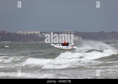 Zapcat RIB offshore racing circuit à Poole Sandbanks UK Banque D'Images