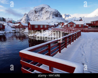 Cabines de pêcheurs traditionnels dans le village de Å sur les îles Lofoten, Norvège Banque D'Images