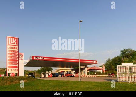 Lukoil : Gas station, Hongrie, Komarom-Esztergom , Banque D'Images