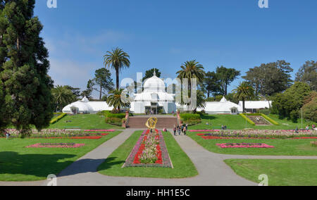 Parterres, Conservatoire des fleurs, Golden Gate Park, San Francisco, California, USA Banque D'Images