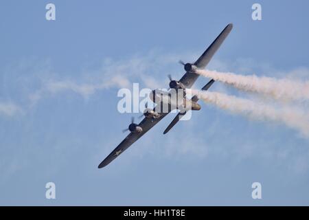 Des bombardiers B-17 Flying Fortress Sally B Banque D'Images