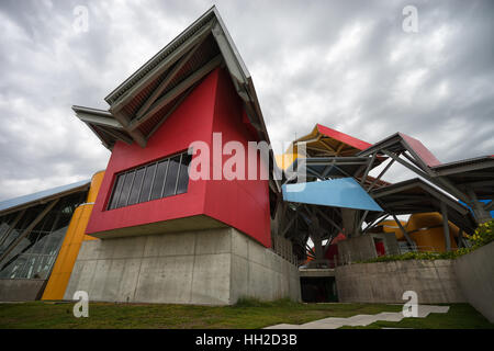 13 juin 2016, la ville de Panama, Panama : le bâtiment moderne et coloré de Biomuseum Banque D'Images