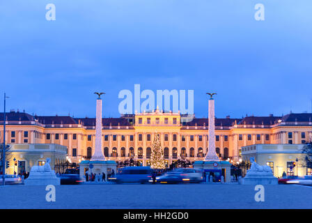 Wien, Vienne : Château de Schönbrunn ; marché de Noël Christkindlmarkt, 13, Wien, Autriche. Banque D'Images