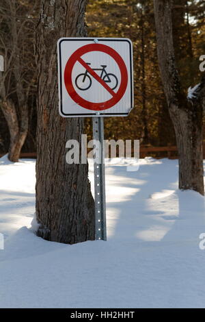 Aucun signe des vélos en hiver Banque D'Images