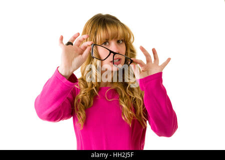 Jolie femme blonde avec des lunettes sombres. Banque D'Images