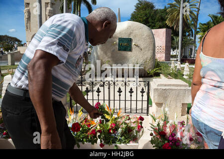 Fidel Castro ' s tombe, dans le cimetière Santa Ifigenia, Santiago de Cuba Banque D'Images