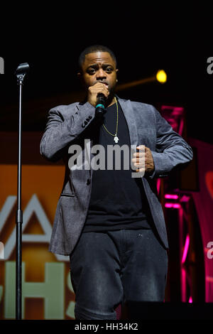 Miami, Floride, USA. 14 Jan, 2017. Benji comédien Brown effectue sur scène au Festival de Miami se moque de James L Knight Center le 14 janvier 2017 à Miami, Floridaorida. Credit : Mpi10/media/Alamy Punch Live News Banque D'Images