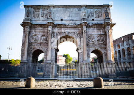 L'Arc de Constantin dans la lumière du matin Banque D'Images