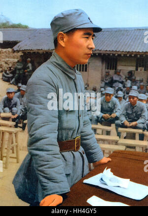 Lin Biao (1907-1971), l'un des plus proches partisans de Mao Zedong. On voit ici un discours de soldats chinois durant la seconde guerre sino-japonaise (1937-1945). Banque D'Images