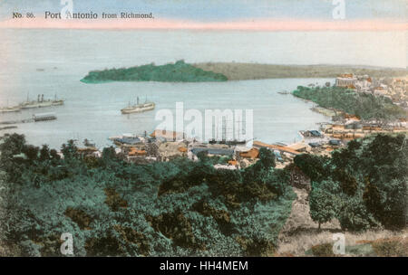 Vue sur Port Antonio, la Jamaïque, les Antilles Banque D'Images