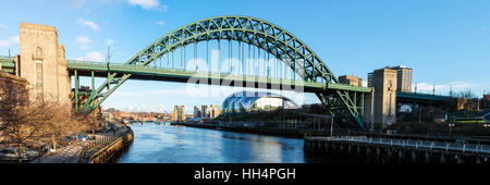 TYNE BRIDGE PANORAMA Banque D'Images