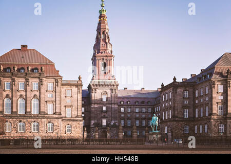 Image de l'édifice du parlement et du Palais de Christiansborg. Copenhague, Danemark. Banque D'Images