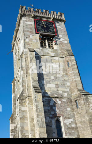 Tour de l'horloge du 13ème siècle, St Thomas de Canterbury église paroissiale, High Street, Salisbury, Wiltshire, Angleterre, Royaume-Uni Banque D'Images
