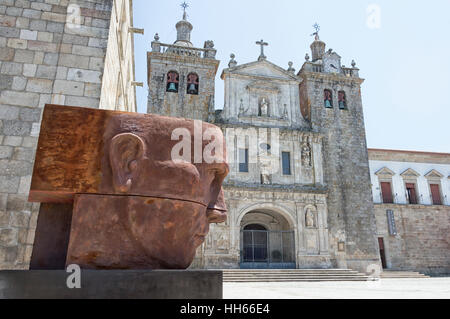 Viseu, Beira, Portugal, le 20 juillet 2016 : Viseu cathedral façade. 20 juillet 2016 à Viseu, Portugal Banque D'Images