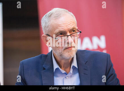 Leader du travail,adresses,Jeremy Corbyn la réunion annuelle de Fabian Society à Londres Banque D'Images