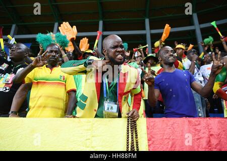 17 janvier 2017 - Libreville, Port-Gentil, Gabon - Mali encourager leurs partisans à venir de l'équipe de la coupe d'Afrique des Nations 2017 GROUPE D match de football entre le Mali et l'Egypte à Saint-Pétersbourg le 17 janvier 2017 : crédit étranger/APA/Images/fil ZUMA Alamy Live News Banque D'Images