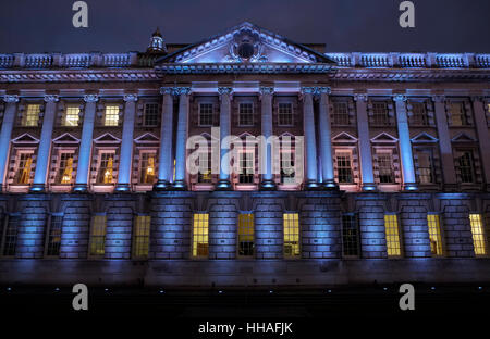 Courts côté Ouest de Belfast City Hall Banque D'Images