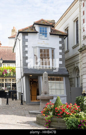 Maison de la Croix-Rouge de marché, AD1687 High Street, Windsor, Berkshire, Angleterre, Royaume-Uni Banque D'Images